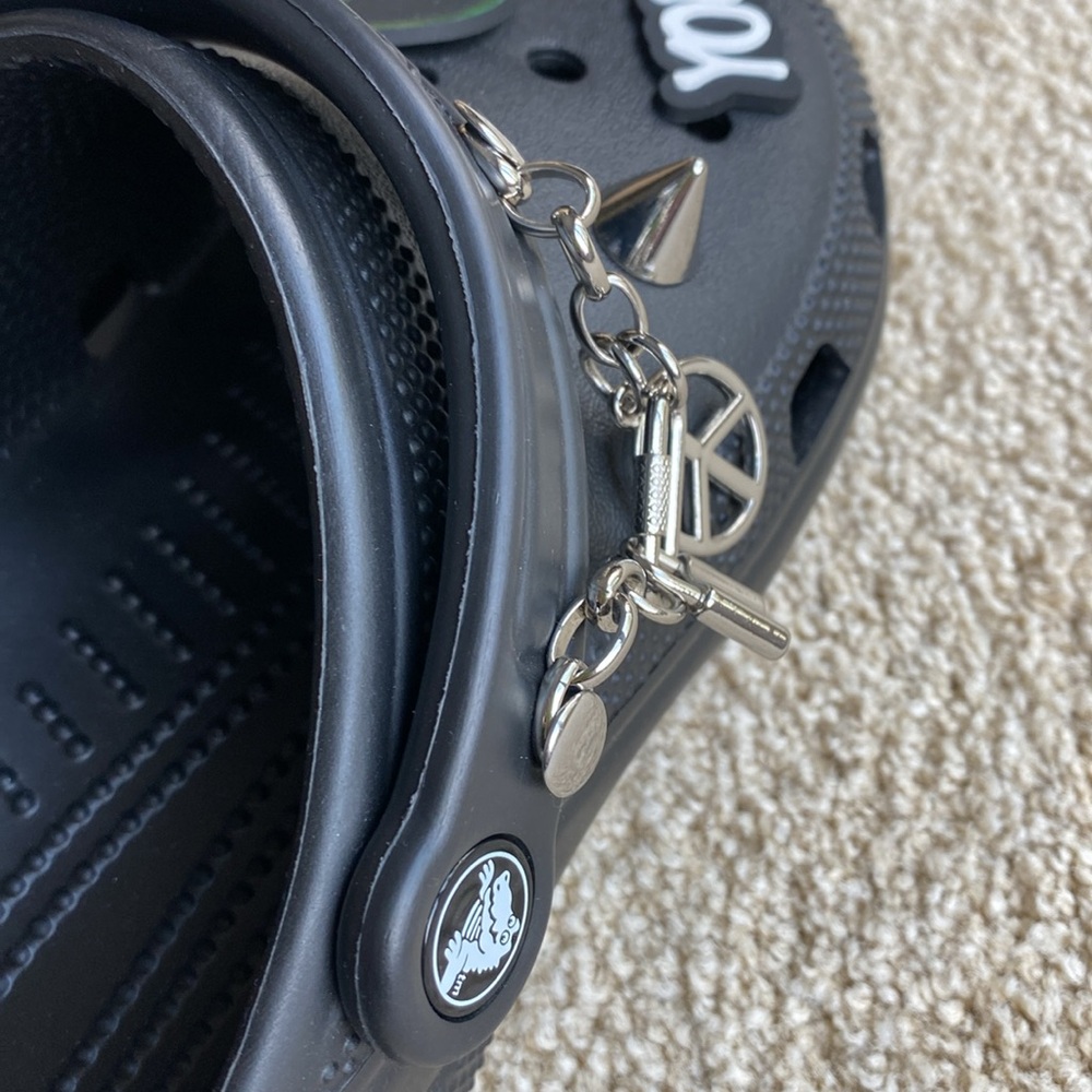 NWOT CROCS with Peace and Lock on a Chain in Size 8. Additionally, 7 Jibbets - Picture 7 of 7